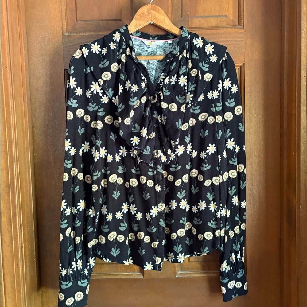 Boden Black Floral Print Blouse